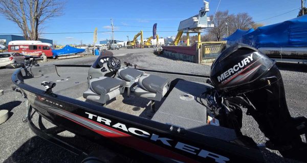 Bateau Tracker V16 SC 2015 – Image 2