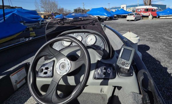 Bateau Tracker V16 SC 2015 – Image 6