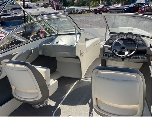 Bateau Bayliner 185 2010 – Image 8